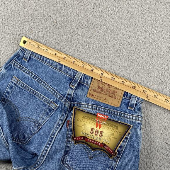 VTG Levi’s 505 Regular Fit Bermuda Denim Shorts Women’s Size 7 Medium Wash New - Picture 8 of 12
